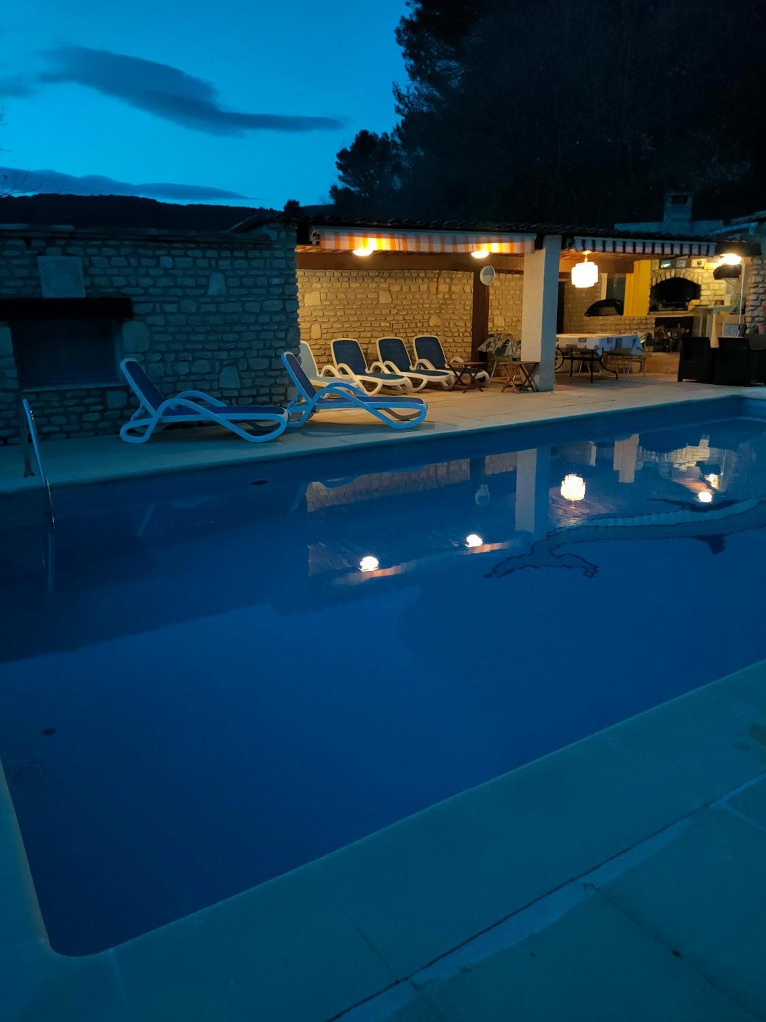 Les Vallons Holiday Home Lioux Εξωτερικό φωτογραφία